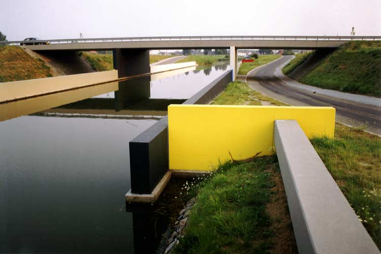 ONDERHOUD brug in Dirksland - van archief tot archief.