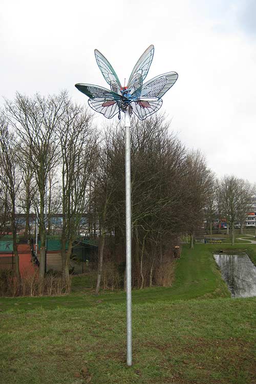 "Love" een beeld van Georgi Chapkanov - collectie van Beeldenpark Drechtoevers - locatie Papendrecht.