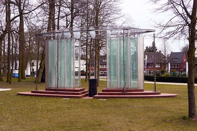 folly - uitgevoerd kunstwerk van Tirza Verrips & Ed Euser op de Heijplaat in Rotterdam