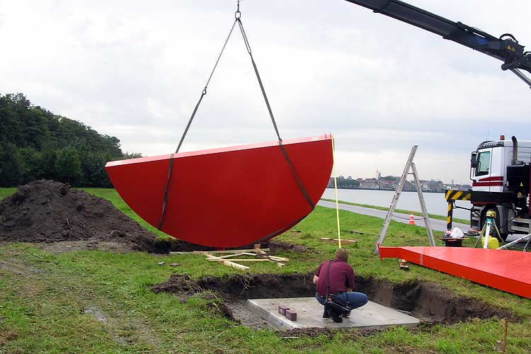 Samenstelling stalen beeld dat van Zwijndrecht verplaatst wordt naar Papendrecht - Beeldenpark Drechtoevers OPAM