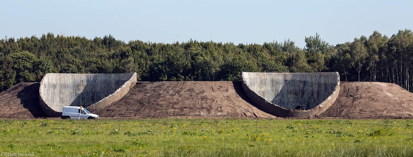 Kunstwerk en wandel en fietsroute op voormalige Luchthaven Twente Paul de Kort.