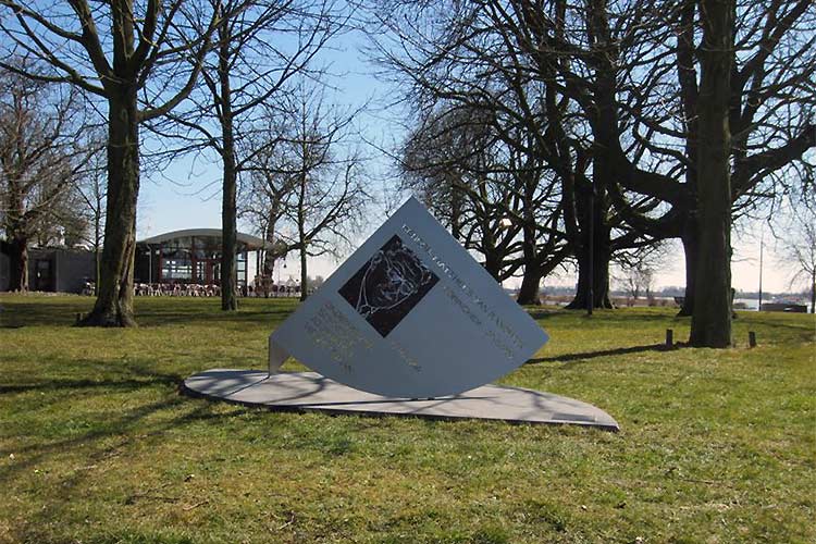 Monument Henk van Randwijk Gorinchem