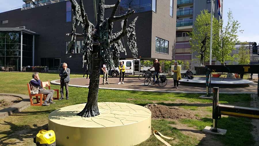 Het holocaust monument in Tilburg van Tine van de Weyer.